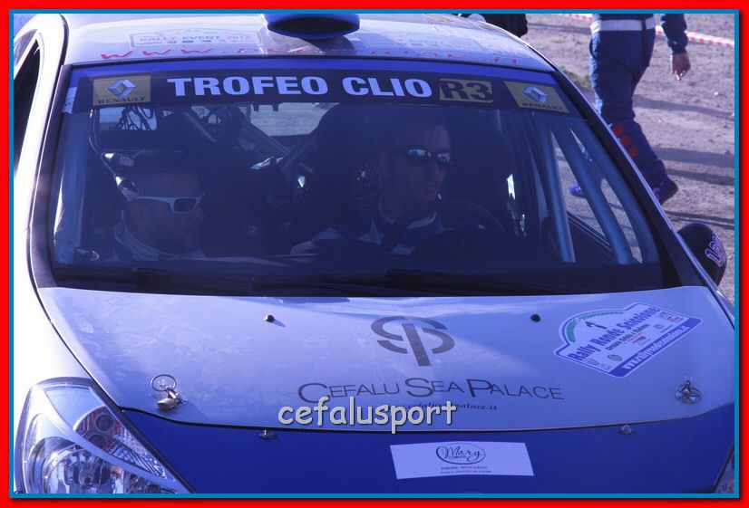121111 rally 109_tn.jpg